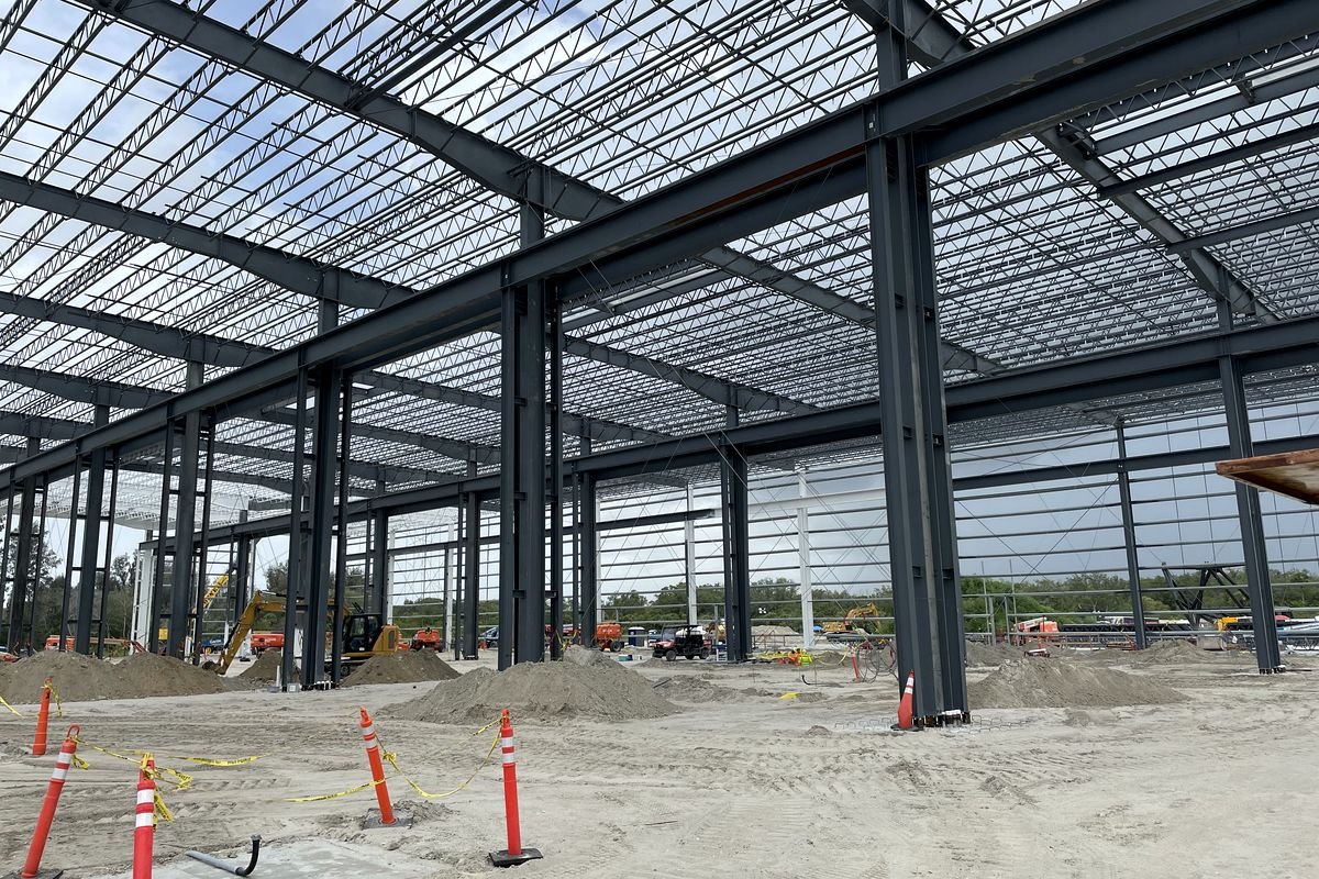 Clear-span interior — pre-engineered metal building project